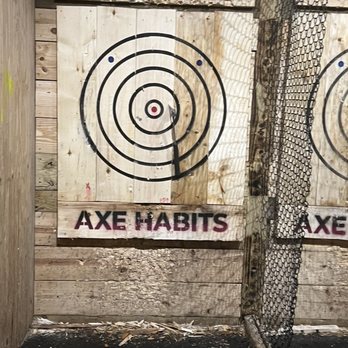 Axe Habits - Axe Throwing Near Me - Palmetto Bay, Florida Axe Habits - Axe Throwing Near Me - Palmetto Bay, Florida