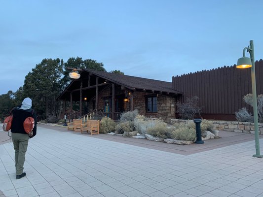 Fred Harvey Tavern by null