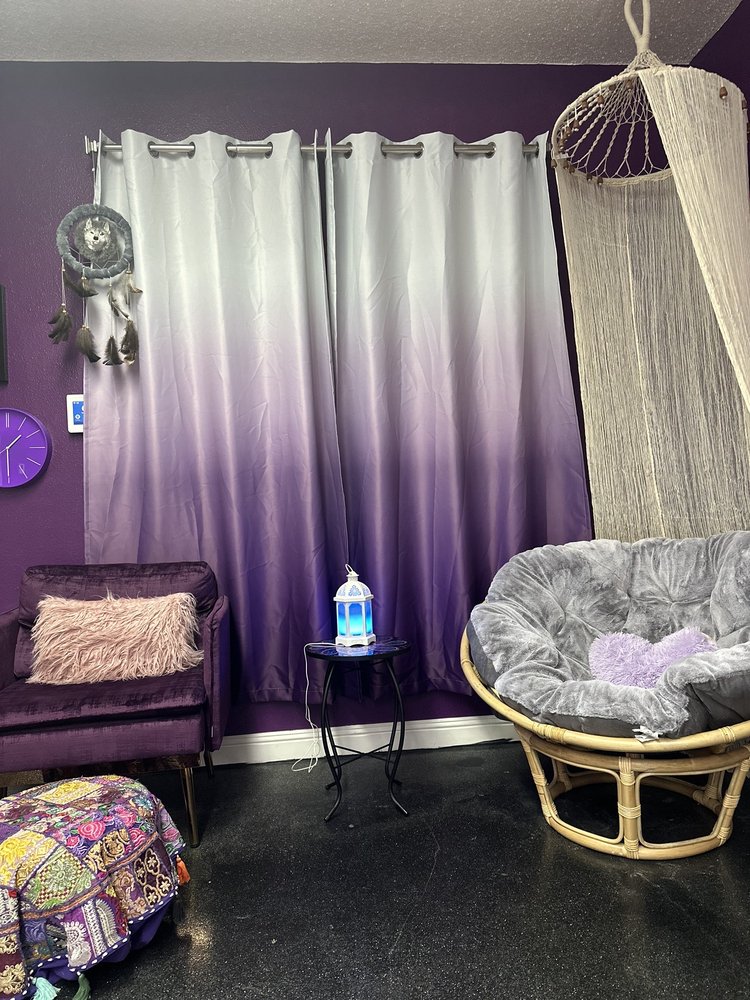 Julie's Skin and Sugaring Spa Logo
