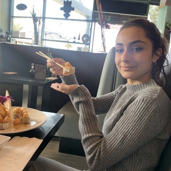 Yamashiro - Melody munchin - Japanese Near Me - Redondo Beach, California