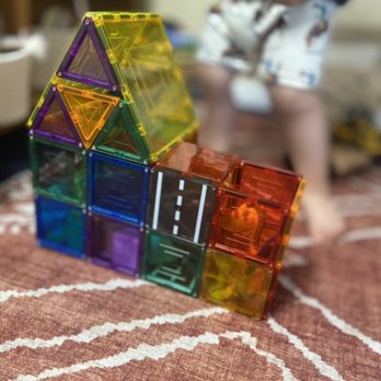 Happy Little Explorers Academy - Preschools Near Me - Seattle, Washington