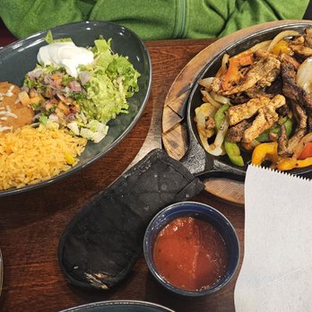 The Jungle Mexican Cantina - Fajita steak and chicken - Mexican Near Me - Kokomo, Indiana