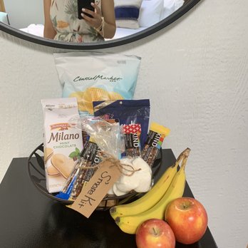 The Reserve at Greenleaf - Delicious snacks & a s'mores kit! - Vacation Rentals Near Me - Bastrop, Texas The Reserve at Greenleaf - Delicious snacks & a s'mores kit! - Vacation Rentals Near Me - Bastrop, Texas