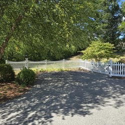 Projects by Pippert - 4 foot high scalloped space picket fence
