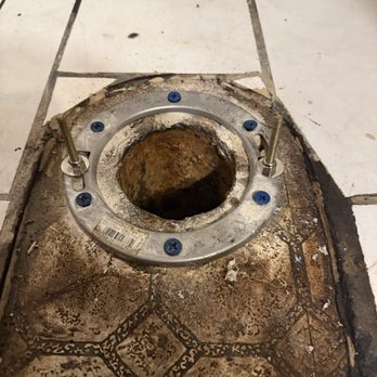 Rodriguez Iron Drain - Set with new toilet bolts - Plumbing Near Me - Denver, Colorado