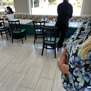 The 31st Grill - Another empty table - American Near Me - Salinas, California The 31st Grill - Another empty table - American Near Me - Salinas, California