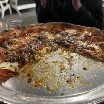 Fieldwork Brewing - Soggy wet pizza - Pizza Near Me - San Leandro, California Fieldwork Brewing - Soggy wet pizza - Pizza Near Me - San Leandro, California
