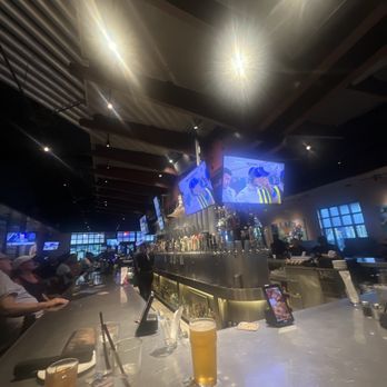 Yard House - Vibes - New American Near Me - Palm Beach Gardens, Florida Yard House - Vibes - New American Near Me - Palm Beach Gardens, Florida