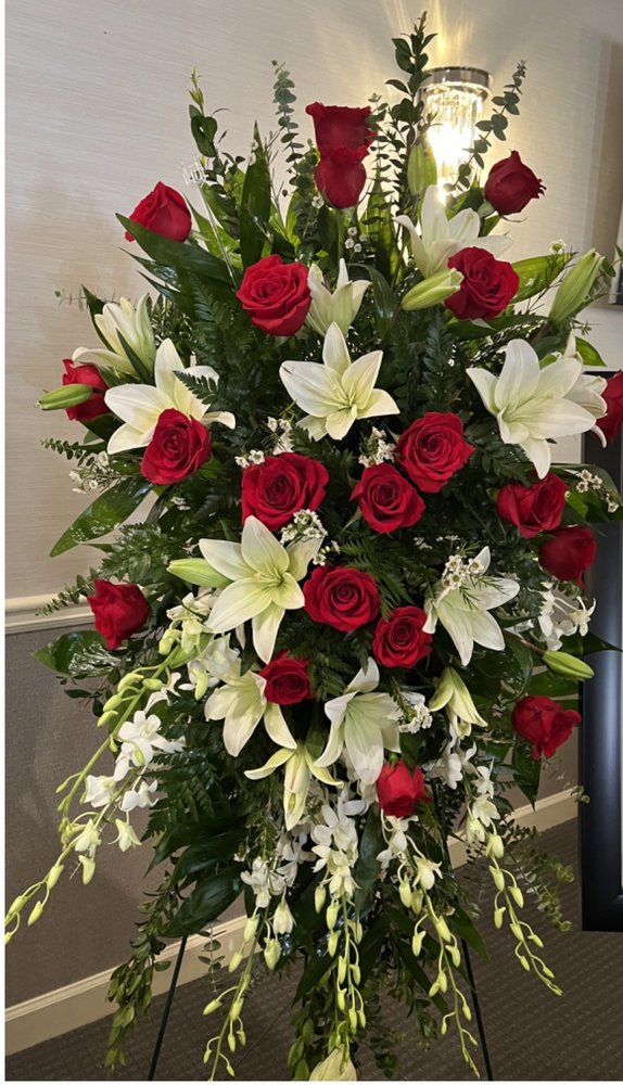 DREAM’S FLORIST DESIGNS Updated October 2024 18 Photos & 12 Reviews