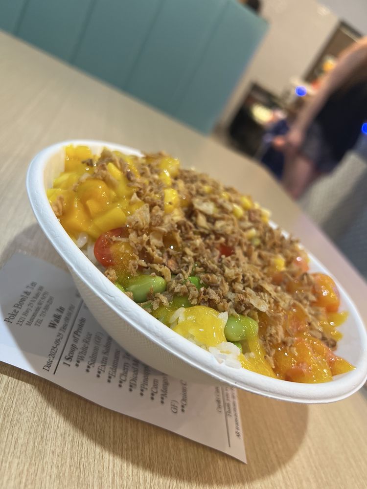 Poke Bowl & Tea Logo