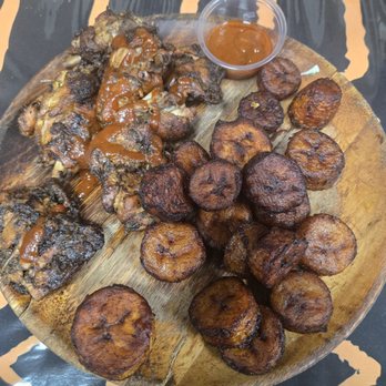 Dakar Street Food - Jerk chicken and plantains - Senegalese Near Me - Houston, Texas
