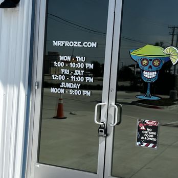 Mr Froze Margarita - Hours - Cocktail Bars Near Me - Watauga, Texas