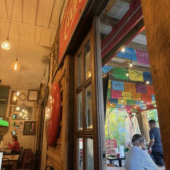 La Chula Taqueria - Dining areas - Mexican Near Me - Grayson, Georgia La Chula Taqueria - Dining areas - Mexican Near Me - Grayson, Georgia