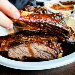 Buster's Southern BBQ - (Photo/Video by Ins@foodie.skye)
