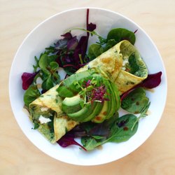 PRES - Super green spirulina omelette