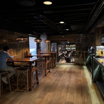 Saké - Interior - Bars Near Me - Sydney, NSW Saké - Interior - Bars Near Me - Sydney, NSW