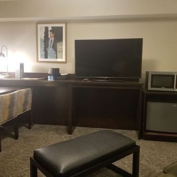 Embassy Suites by Hilton Tysons Corner - Front bedroom TV - Hotels Near Me - Vienna, Virginia Embassy Suites by Hilton Tysons Corner - Front bedroom TV - Hotels Near Me - Vienna, Virginia