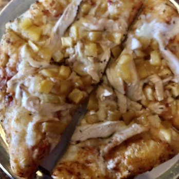 Pappo's Pizzeria and Pub - Chicken and pineapple pizza - Pizza Near Me - Osage Beach, Missouri