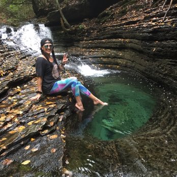 Devil's Bathtub - Hiking Near Me - Dungannon, Virginia