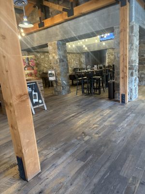 Old Mountain Wine Company by null
