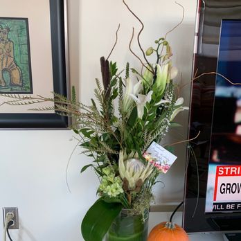 Zoom Bloomz - Florists Near Me - Miami, Florida