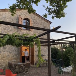 Diablo Private Cooking - Dylan in the kitchen of our villa in Tuscany.