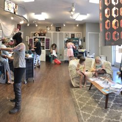Vintage Vixens Beauty Parlor