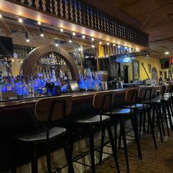 Old Mexico - Bar seating