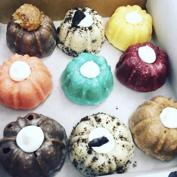 Bundts On Melrose - a delicious variety of scratch made Bundt cakes - Desserts Near Me - Long Beach, California