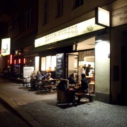 Rosenburger - Rosenburger at night. Very busy!