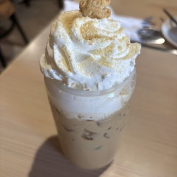 Honeybear Cafe - Brown Butter Iced Latte - Breakfast & Brunch Near Me - Chicago, Illinois