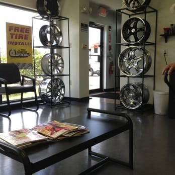 Tire Kingdom - Waiting room. - Tires Near Me - Palmetto, Florida