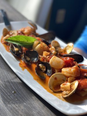 Amalfi Coast Italian + Wine Bar by null