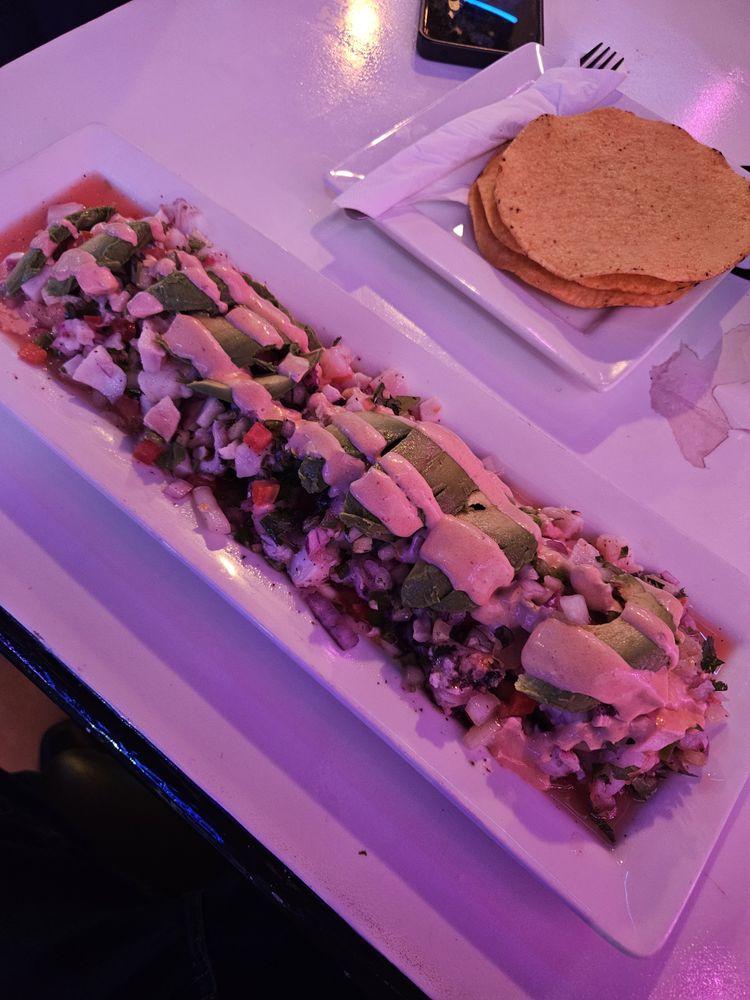 Seareinas Mariscos Bar & Grill
