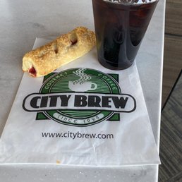 Cold brew & raspberry stick