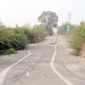 San Gabriel River Bike Path - Near Legg Lake and Whittier Narrows, along the San Gabriel River Hiking and Biking Trail, in 2007. - Parks Near Me - El Monte, California San Gabriel River Bike Path - Near Legg Lake and Whittier Narrows, along the San Gabriel River Hiking and Biking Trail, in 2007. - Parks Near Me - El Monte, California