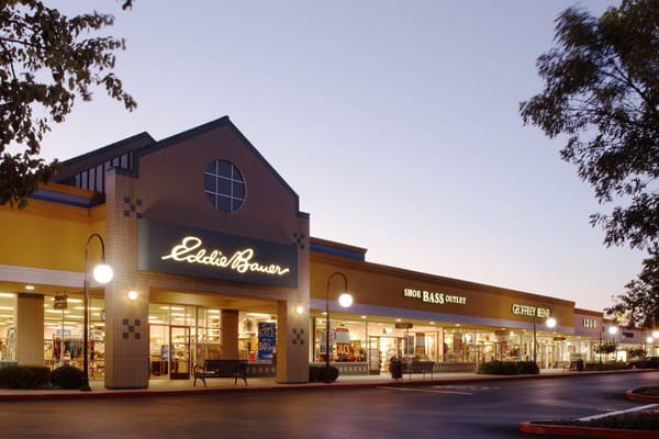 Gilroy Premium Outlets by null