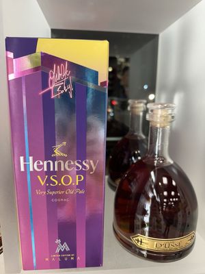 Harbor Market by null