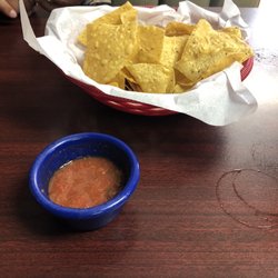 El Molcajete - Chips n Salsa is good