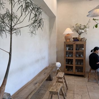 Olive & James Cafe - Melrose - Coffee & Tea Near Me - Los Angeles, California