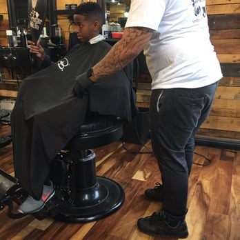 Presidential Barber Shop - Best barbers in town!!! Haircut & lineup is always perfect! - Barbers Near Me - Glendale, California Presidential Barber Shop - Best barbers in town!!! Haircut & lineup is always perfect! - Barbers Near Me - Glendale, California