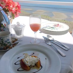 Aloha Beachside Bed & Breakfast