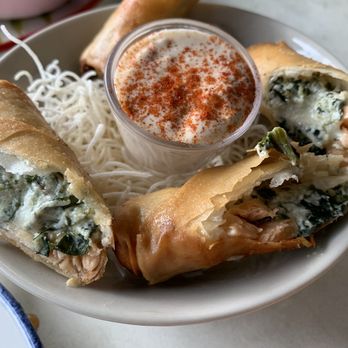 Rim Tanon - Salmon roll - Thai Near Me - Houston, Texas