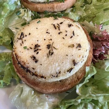 Le Limousin - Hot cheese on a bed of salad - my favorite! - French Near Me - Versailles, 78