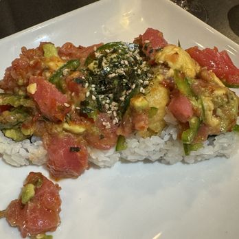 Midori Sushi - Eden roll - Japanese Near Me - Irving, Texas