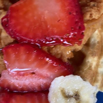 Sam's No 3 - chicken and waffles with strawberries and bananas - Breakfast & Brunch Near Me - Denver, Colorado