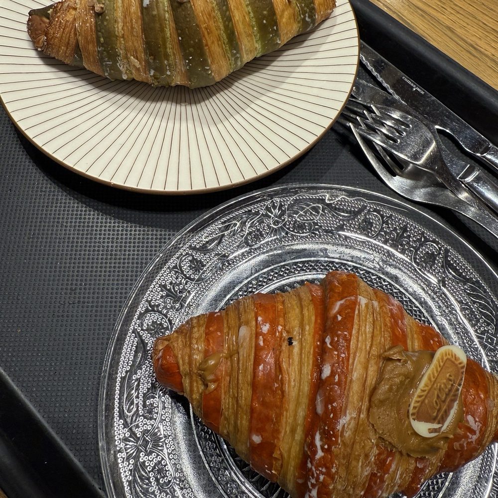 Artbo - Pistachio and Lotus croissants - Desserts Near Me - Sant Quirze del Vallès, B