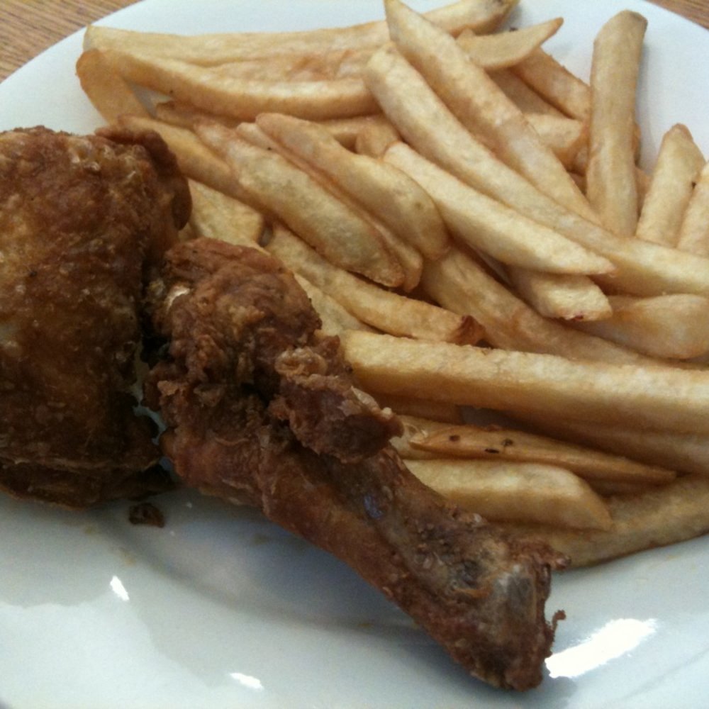 Mitchell's Soul Food - That is one sad looking and bland chicken. - Southern Near Me - Brooklyn, New York