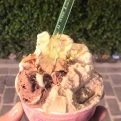 Tramontana - Helado Mediterráneo y de Kinder bueno , riquisimos