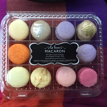 Le Bon Macaron - Pack of 12 - Macarons Near Me - Grand Rapids, Michigan